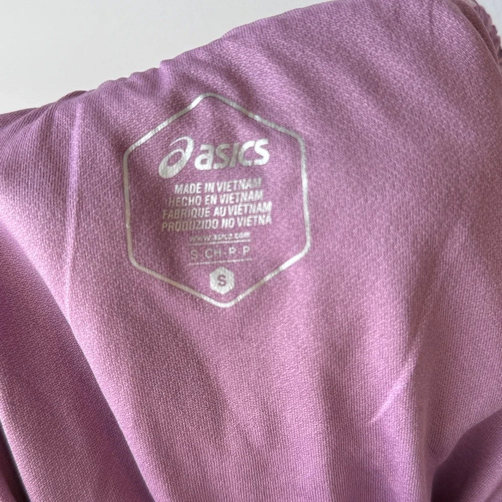 ASICS NWT Women’s‎ Running Shorts with Liner